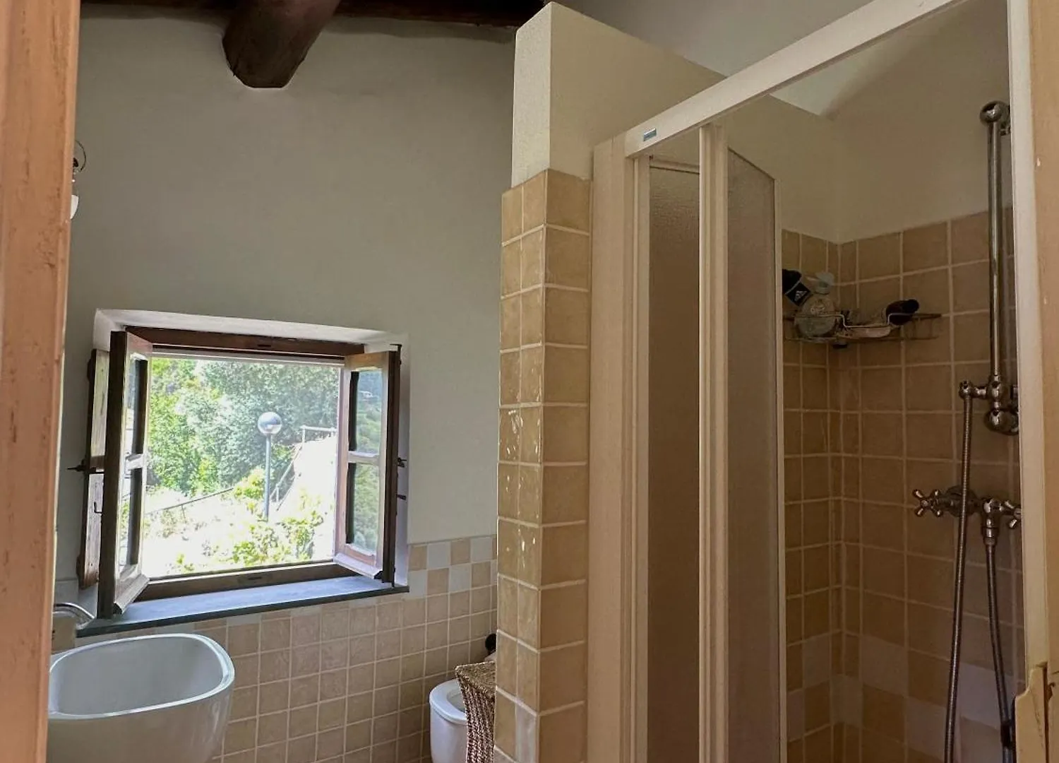 Begasti Guest House, For Trekking Lovers Monterosso al Mare Holiday home
